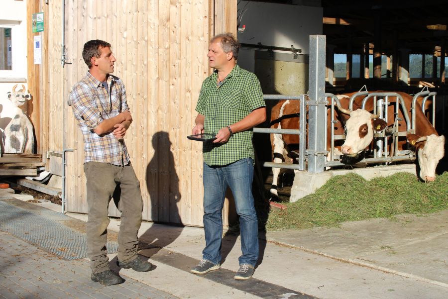 Beratungsgespräch Milchviehbetrieb; Bild Martina Stock LEL