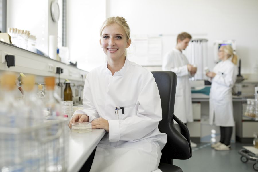 Milchwirtschaftliche*(r) Laborant*Laborantin, Bild: Jan Potente